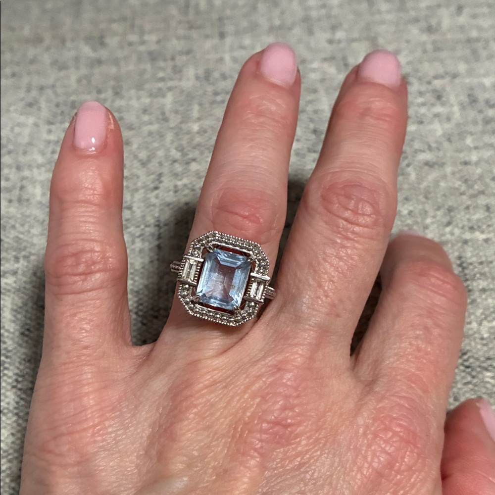 Elegant Silver and Blue Gemstone Ring